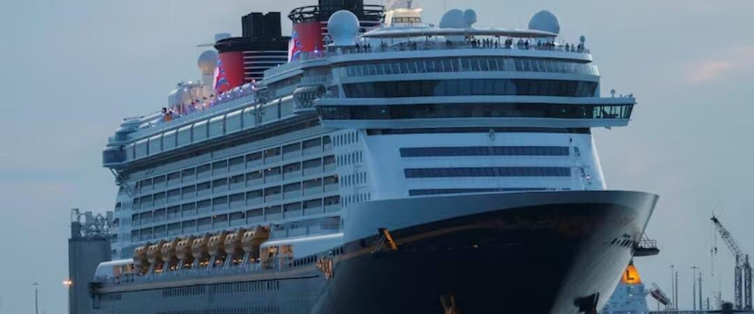Disney Cruise Miracle: Passenger Recalls Heroic Rescue of Father and Child Overboard